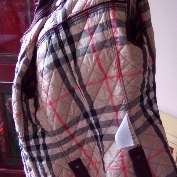 Burberry Brit  quilted Jacket - Picture 9 of 9